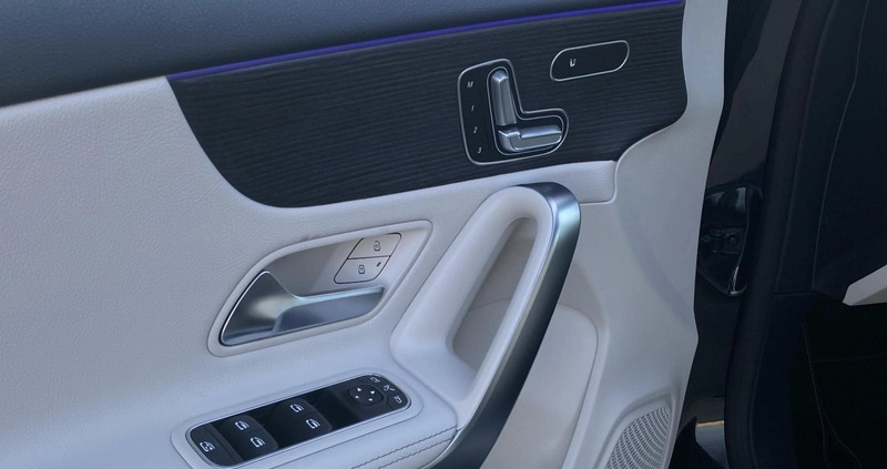 Mercedes-Benz Klasa A cena 208699 przebieg: 5, rok produkcji 2024 z Piaseczno małe 232